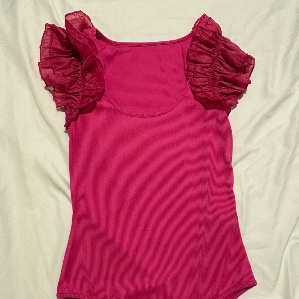 SHEIN Magenta Ruffle Sleeve Bodysuit